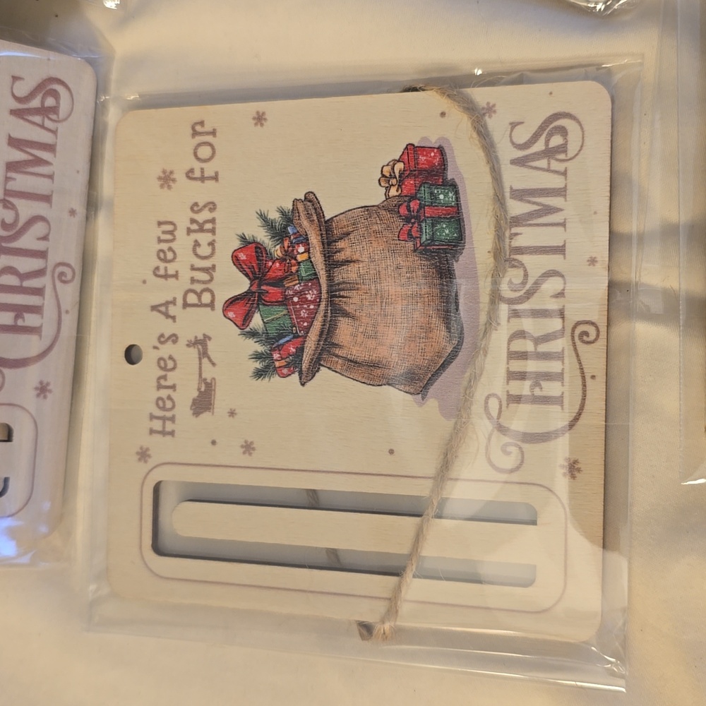 5 Money Holder Cards 5 Designs, Here's a Few Bucks For Christmas New - Picture 6 of 7
